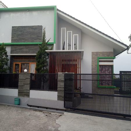 Homestay Syariah Cileunyi, Bandung Timur Extérieur photo